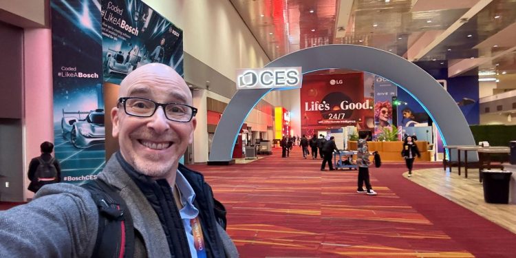 The 25 best gadgets we saw at CES 2026 — smart Lego, big TV innovation, a robovac with legs, and much more