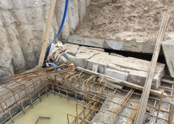 Steel fixer crushed by blockwork wall collapse