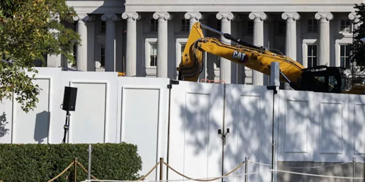 Court Filings Push White House Ballroom Project Into New Phase