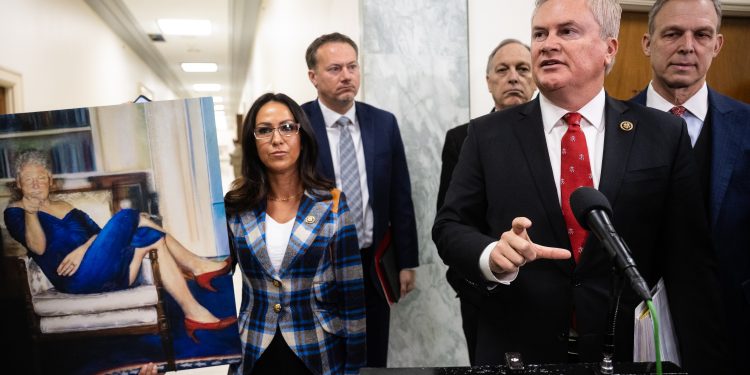 Clintons defy subpoena to testify in Epstein investigation, risking being held in contempt