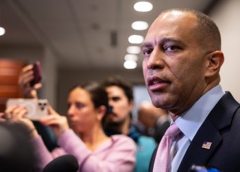 Shutdown likely to continue at least into Tuesday