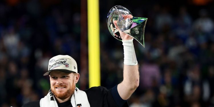 Darnold perseveres through injury, doubt in SB win