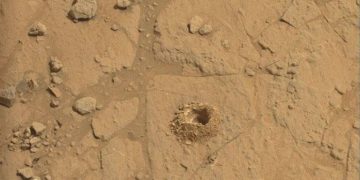 Curiosity Blog, Sols 4798-4803: Back for More Science