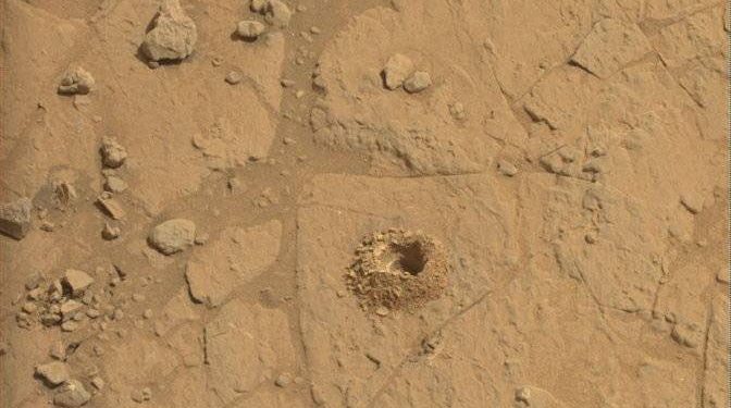 Curiosity Blog, Sols 4798-4803: Back for More Science