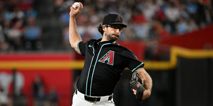 Zac Gallen signs with Diamondbacks: Arizona brings back ace on one-year contract, per report