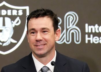 Kubiak, Raiders Interview First OC Candidate