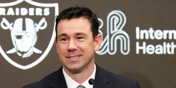 Kubiak, Raiders Interview First OC Candidate