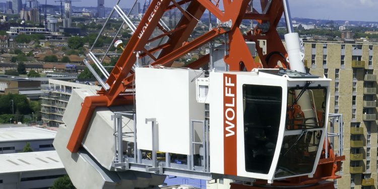 Wolff crane operators vote to strike