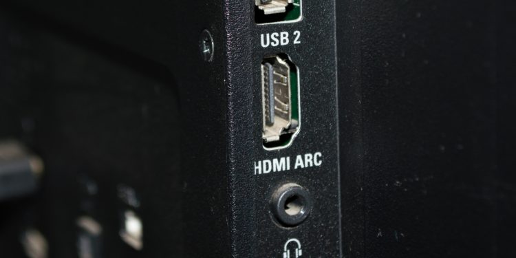 3 Things You Should Always Plug Into Your TV’s HDMI ARC Port