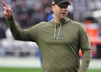 Eagles reportedly reassign pass game coordinator to QB coach