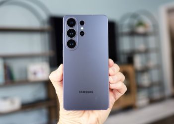 It’s about time: Your Samsung Galaxy S26 can now AirDrop files to an iPhone