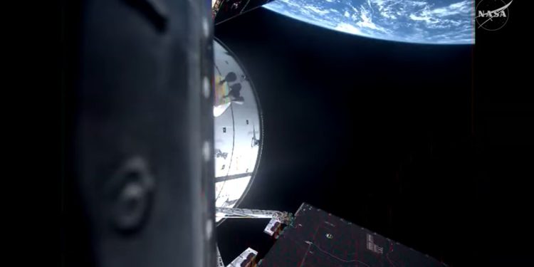 There’s a bit of toilet trouble on NASA’s Artemis 2 mission to the moon
