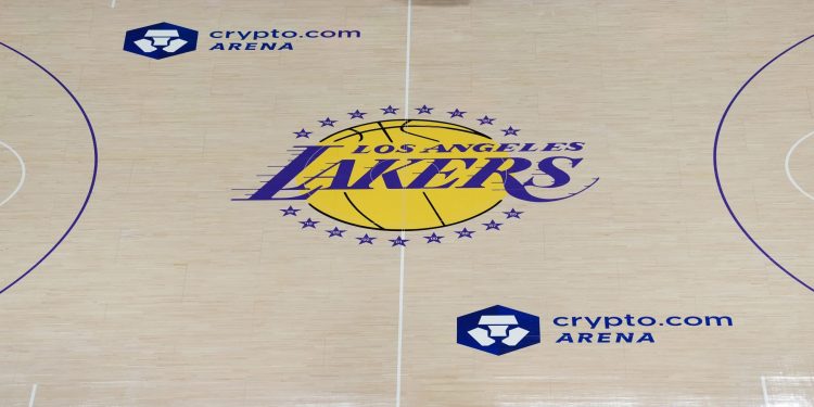 Analyst Draws Wild Comparison Between Lakers and Cowboys: ‘Ridiculously Exaggerated’