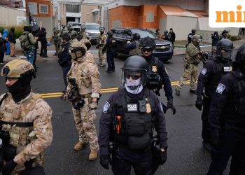 US Congress deadlock over immigration crackdown risks partial shutdown after Minneapolis shootings