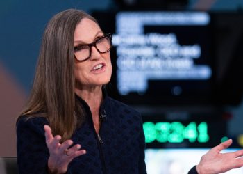 Cathie Wood buys $46 million of tumbling tech stock