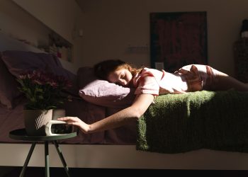 Daylight Saving 2026: How to Make Losing an Hour of Sleep Feel Less Awful