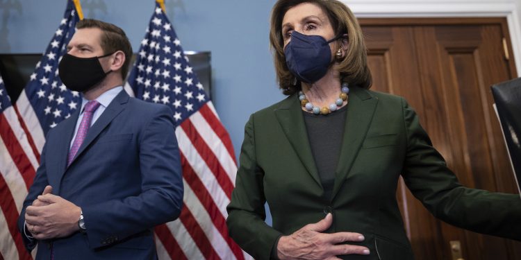 Jeffries, Pelosi and other Democrats call on Eric Swalwell to end governor campaign