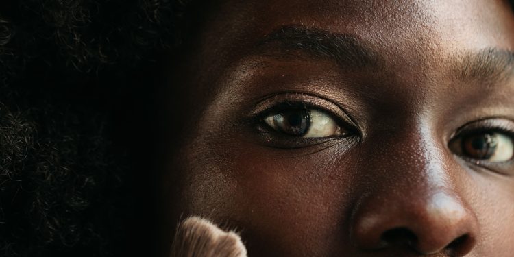 A Guide to the Best Travel Makeup Brush Sets