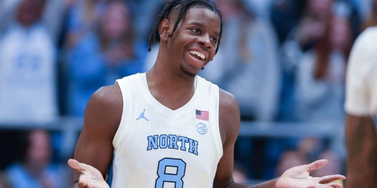 Wilson makes it official, leaving Heels for draft