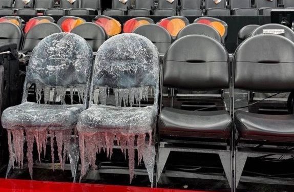🥶 ‘Drake’s seats froze’: Raptors lean into buzz