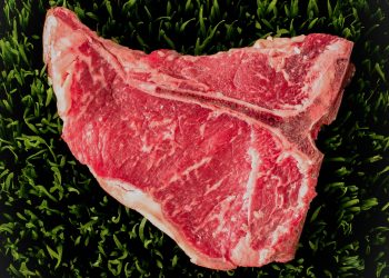 9 Foods With More Protein Than Steak