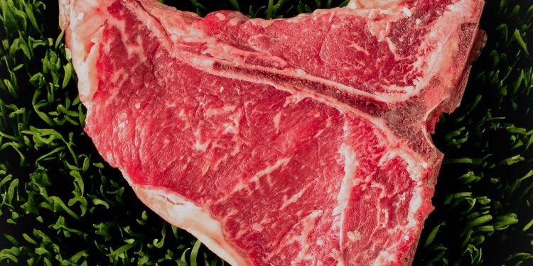 9 Foods With More Protein Than Steak