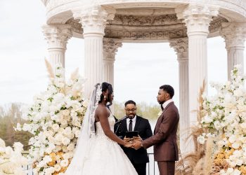 How to Officiate a Wedding for the First Time