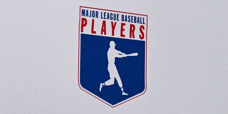 Sources: MLBPA fires two top execs with cause