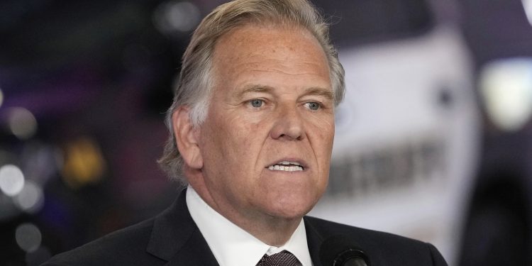 Rogers holds slim cash advantage in Michigan over Dem opponents