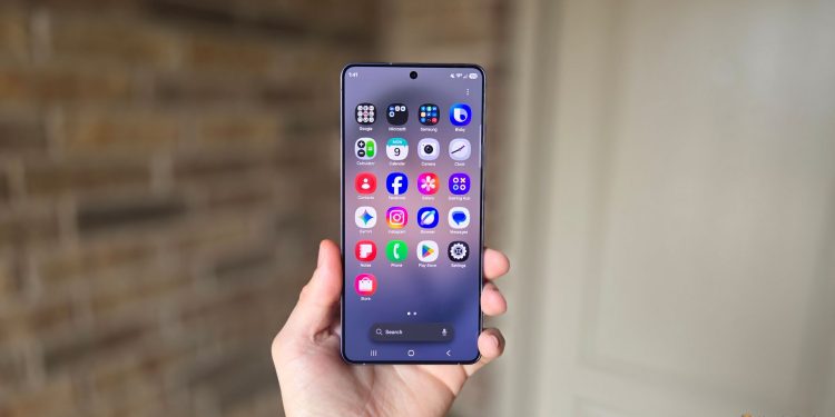 Why closing background apps on your phone is outdated advice that backfires
