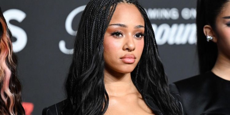 Manon Taking a Hiatus From KATSEYE to ‘Focus on Her Health & Wellbeing’