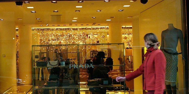 Should Barneys Come Back?