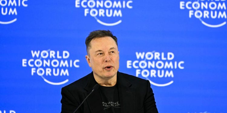 Elon Musk just made things very uncomfortable for Anthropic