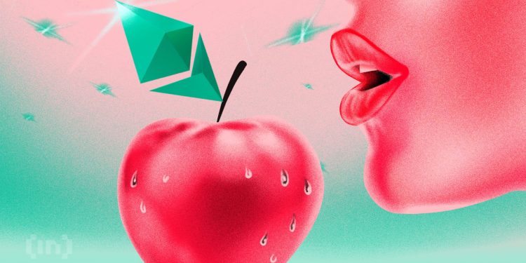 Ethereum Climbs Above $2000: Investors Step In With Fresh Accumulation