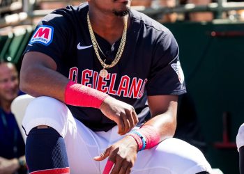 GAME THREAD: Astros at Guardians, game 25 of 162