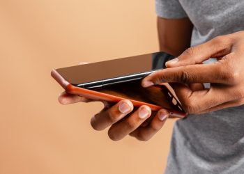 4 Features To Look For In Your Next Phone Case