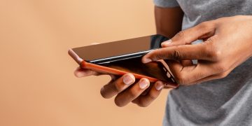 4 Features To Look For In Your Next Phone Case