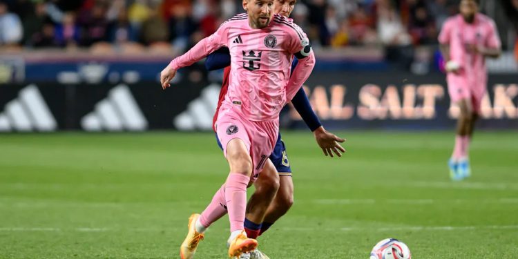 Rodrigo De Paul and Luis Suárez score 1 minute apart in 2nd half as Inter Miami beats RSL 2-0