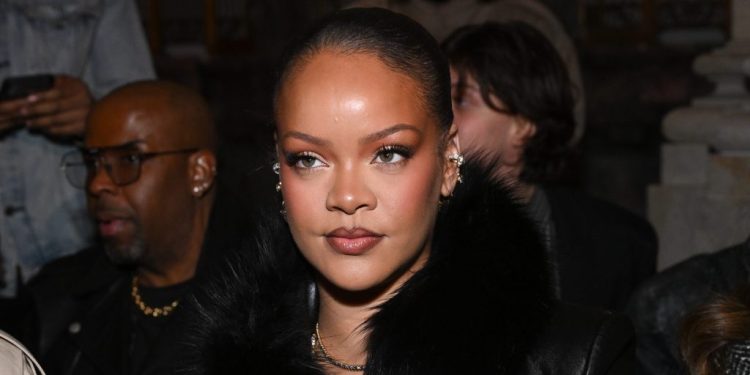Rihanna Posts Documentary Proof She Is Recording Music