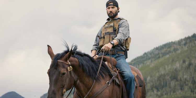 ‘Marshals’ Star Logan Marshall-Green on His Character’s Tense Brotherhood With Kayce and Surviving Extreme Fight Choreography Known as the ‘Pain Train’