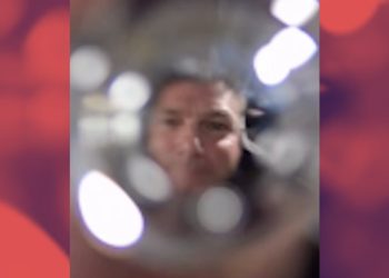Watch the Artemis II astronauts have fun with bubbles
