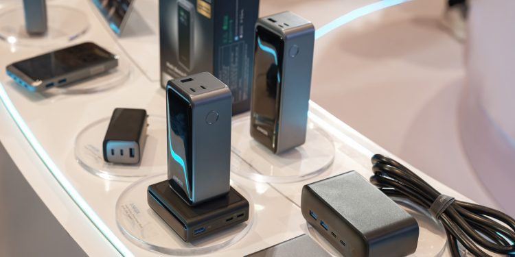 Why Your Next USB Charger Should Have A Digital Display