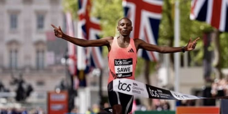 Magic barrier broken: Sebastian Sawe dives well under two hours in London Marathon