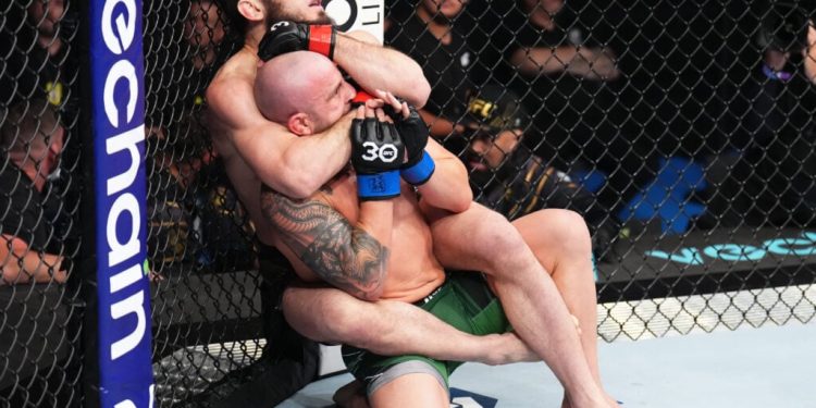 Aljamain Sterling warns Alexander Volkanovski he presents grappling ‘problem’ that Makhachev did not