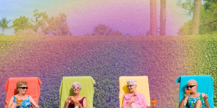 Are Single Older Ladies Really Happy Without Marriage? Experts Weigh In