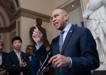 Jeffries says AI data centers will be Dem priority