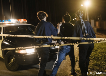 Makkasan police arrest 93 Vietnamese nationals in Bangkok online gambling raid