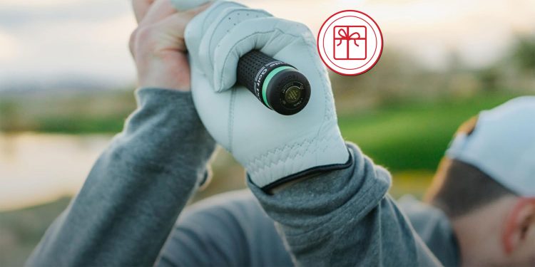 35 Best Golf Gifts to Give Any Time of Year