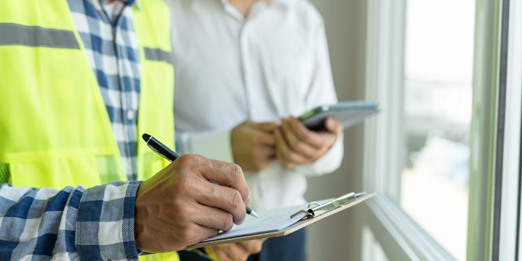 One in five UK construction firms never measure productivity, RICS survey shows