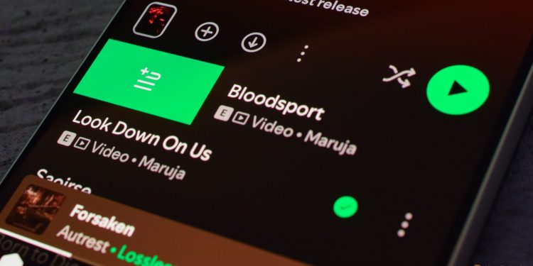 What makes a Spotify hit? I tested over 30,000 songs in Python to find out